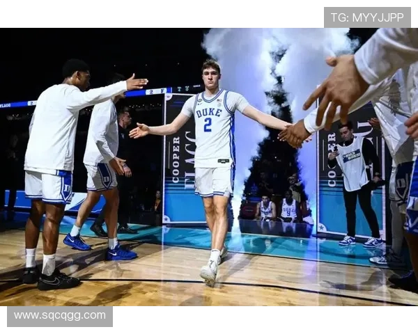 薪资专家建议独行侠交易浓眉与欧文迅速围绕弗拉格重建球队竞争力